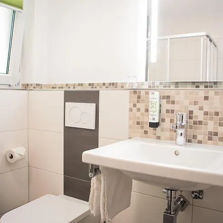 Hotel-restaurant Jagdhaus Heede 3*